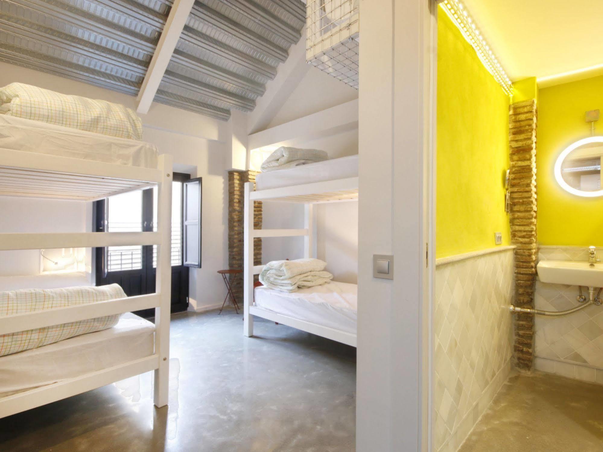 Lemon Rock Hostel Granada Ngoại thất bức ảnh